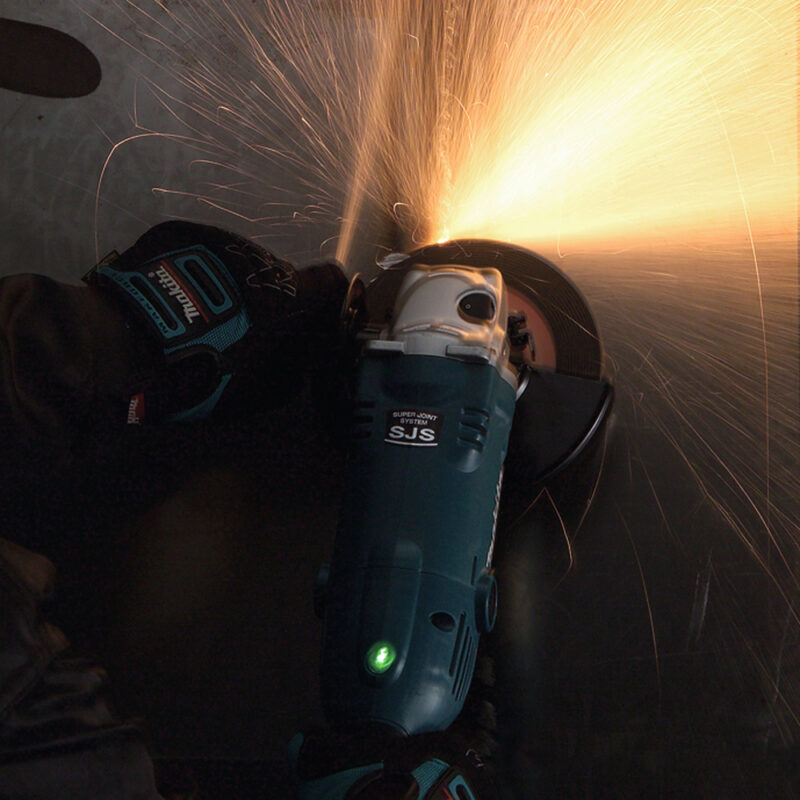 Угловая шлифмашина Makita GA 6021 C