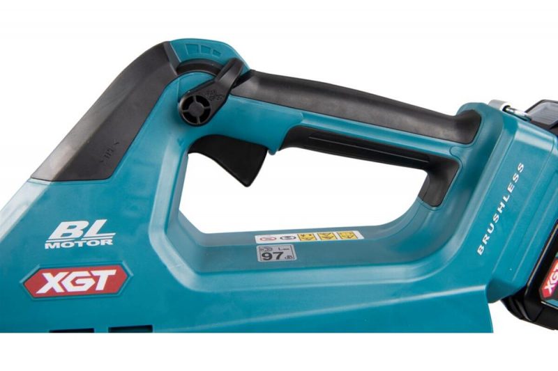 Аккумуляторная воздуходувка Makita BL 40 MAX UB001GZ