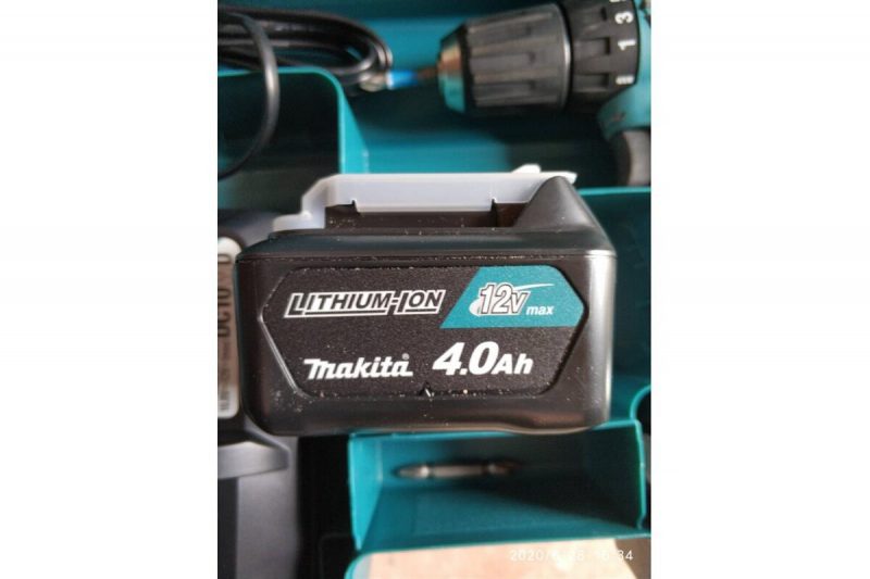 Аккумуляторная дрель-шуруповерт Makita CXT DF332DWME