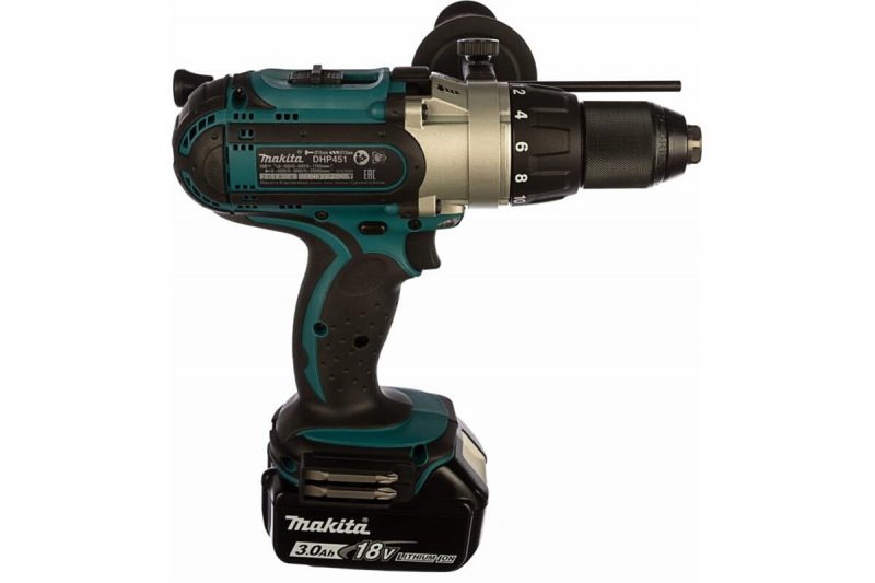 Аккумуляторная дрель-шуруповерт Makita DHP451RFE