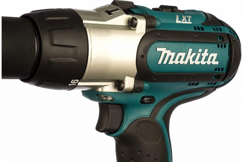 Аккумуляторная дрель-шуруповерт Makita DHP451RFE