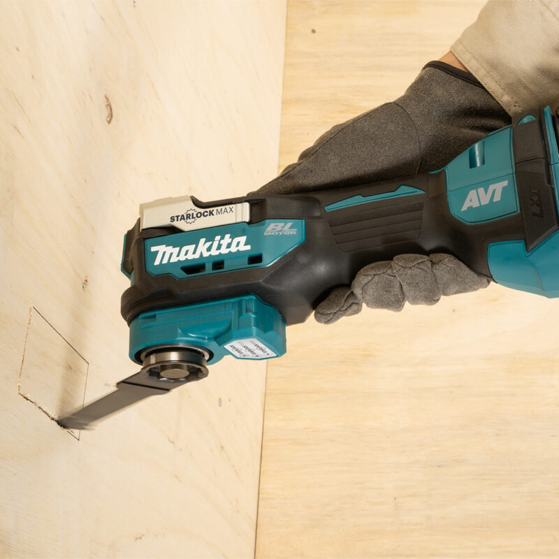 Многофункциональный аккумуляторный инструмент Makita 18 В, Li-ion, BL , AVT, XPT, STARLOCK, кор, бакк и зу DTM52Z