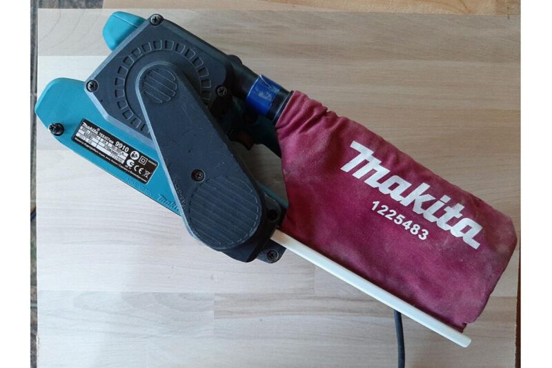 Ленточная шлифмашина Makita 9910