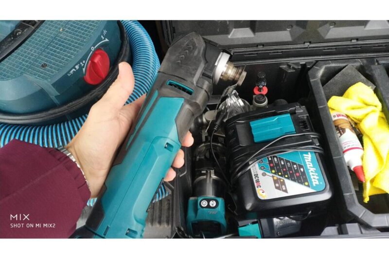 Многофункциональный инструмент Makita LXT DTM51Z