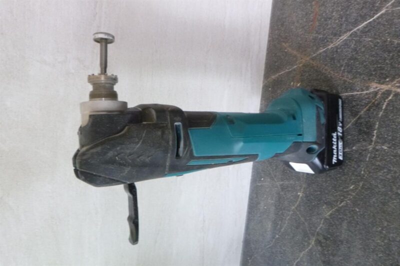 Многофункциональный инструмент Makita LXT DTM51Z