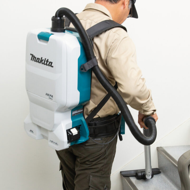 Аккумуляторный пылесос Makita DVC660Z