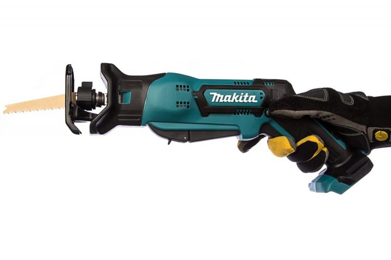 Сабельная пила Makita CXT JR103DZ