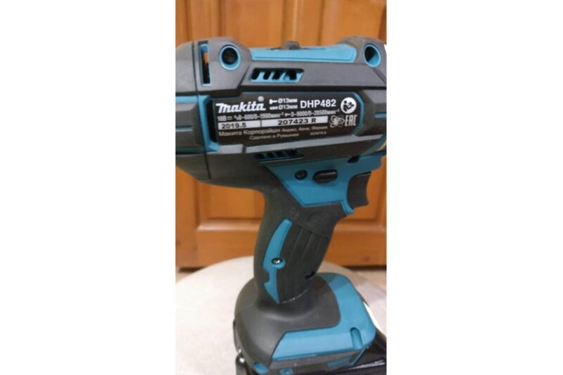 Аккумуляторная ударная дрель-шуруповерт Makita DHP482Z