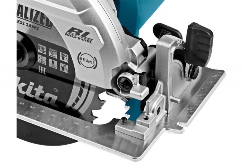 Дисковая пила Makita LXT DHS661ZU