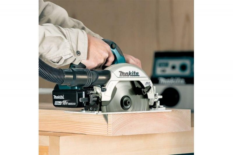 Дисковая пила Makita LXT DHS661ZU