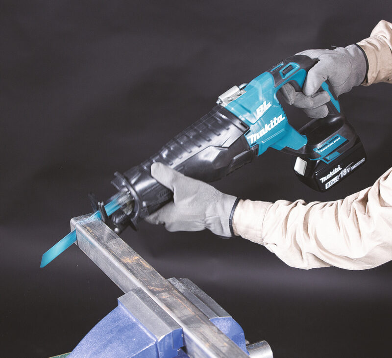 Сабельная пила Makita LXT DJR187RT