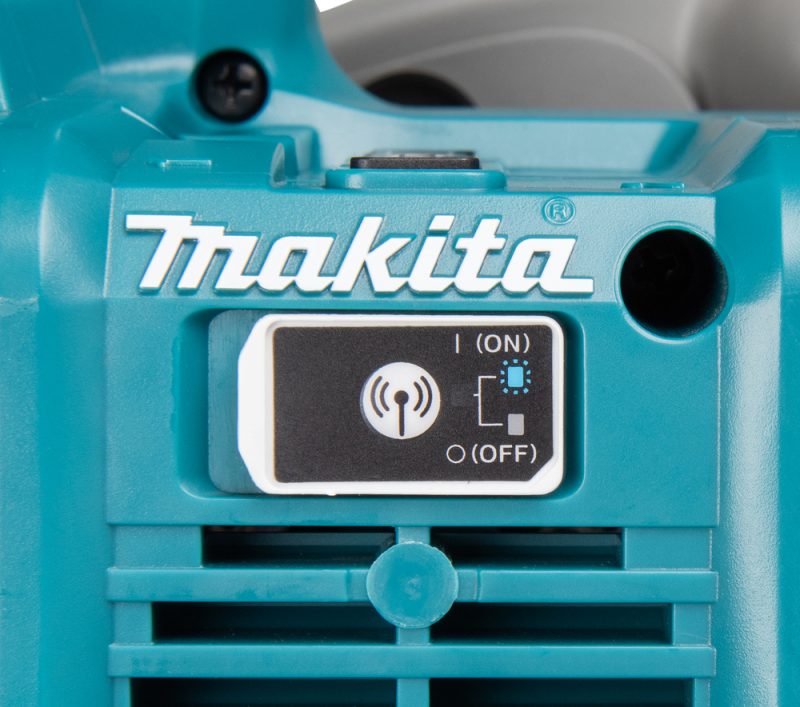 Аккумуляторная погружная дисковая пила Makita LXT DSP601ZU