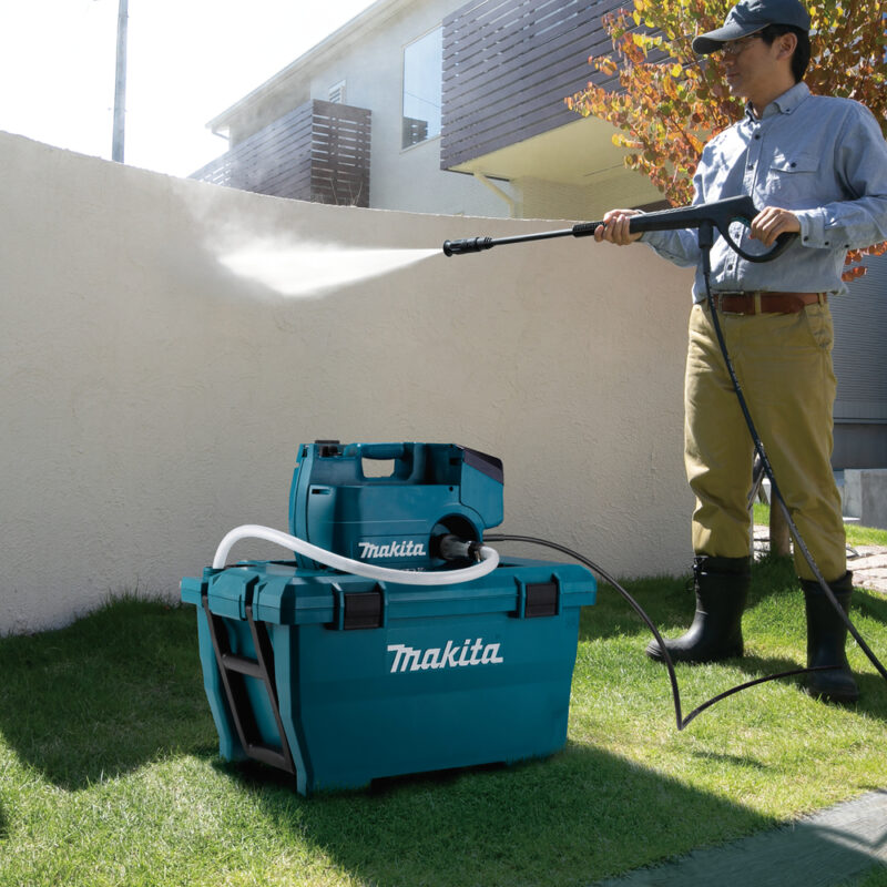 Аккумуляторная мойка высокого давления Makita LXT BL 2x18 В DHW080ZK