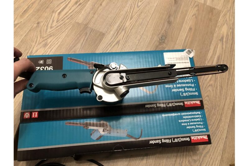 Ленточная шлифмашина Makita 9032
