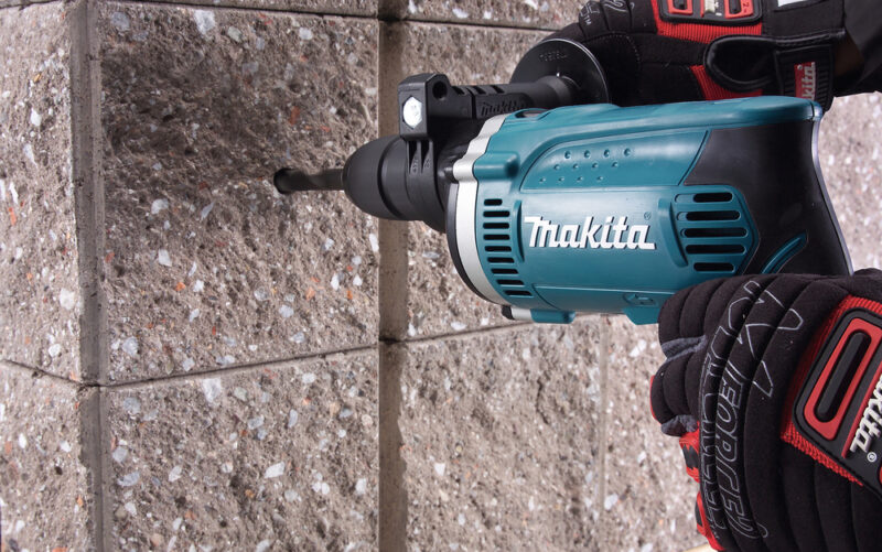 Ударная дрель Makita HP1631