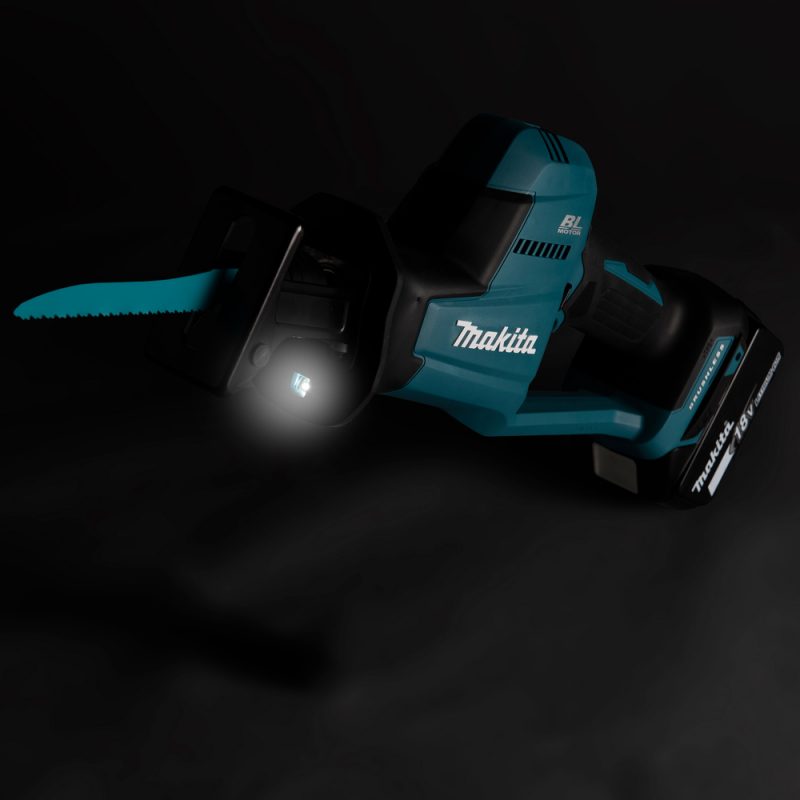 Аккумуляторная сабельная пила Makita LXT BL 18В, ход 22мм, рез 255мм, XPT, электрический тормоз, регулиров DJR189Z