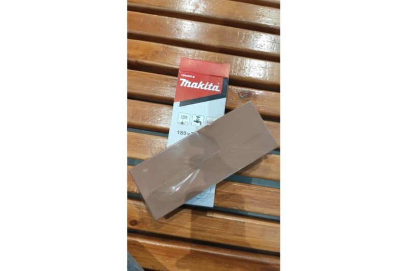 Доводочный брусок Makita 180 мм 794060-9