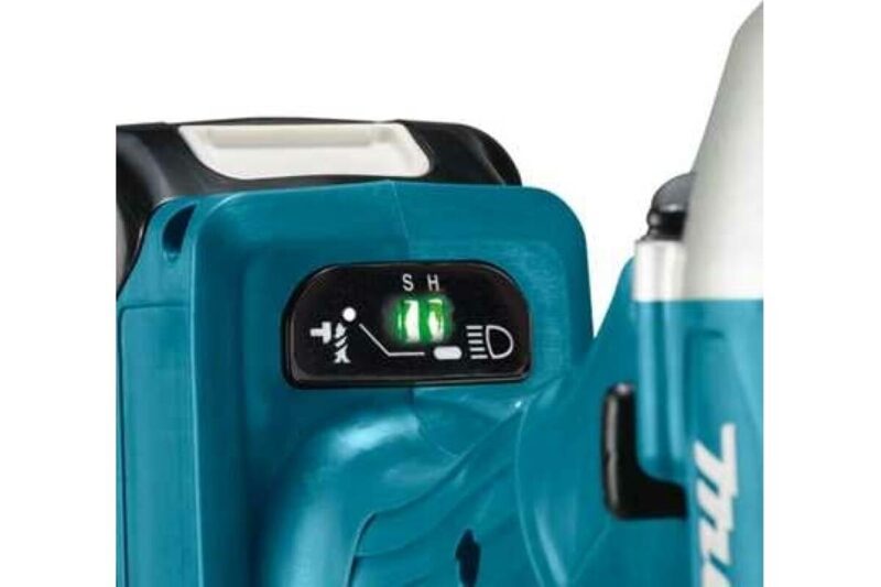 Ударный аккумуляторный шуруповерт Makita CXT BL 12В max TD112DMZ