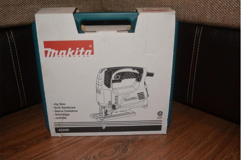 Лобзик Makita 4329 K