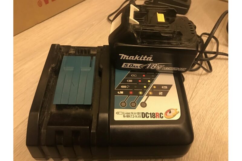 Аккумуляторный перфоратор Makita LXT DHR242Z