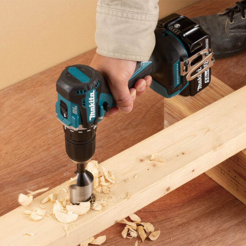 Бесщеточная аккумуляторная дрель-шуруповерт Makita XPT 18В, бак и зу DDF487Z