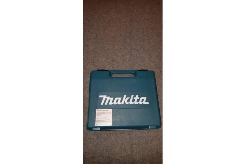 Ударная дрель Makita HP1640K