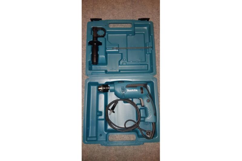 Ударная дрель Makita HP1640K