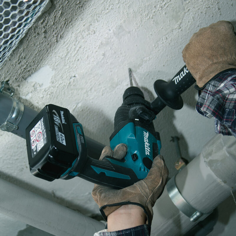 Аккумуляторный перфоратор Makita LXT DHR165RME