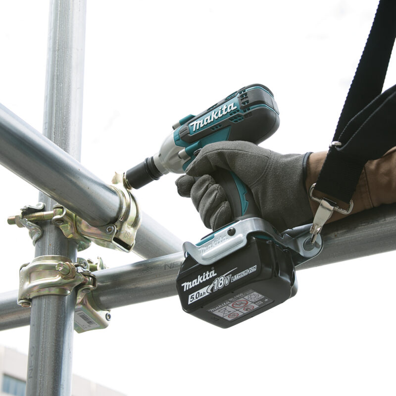Аккумуляторный гайковерт Makita DTW190RME