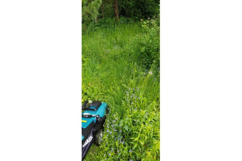Электрическая газонокосилка Makita ELM3320