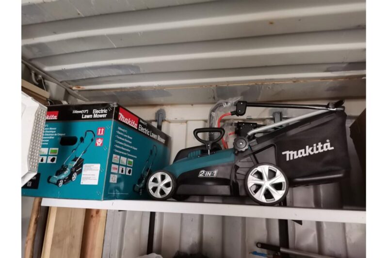 Электрическая газонокосилка Makita ELM3320