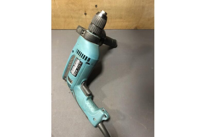 Ударная дрель Makita HP1641F