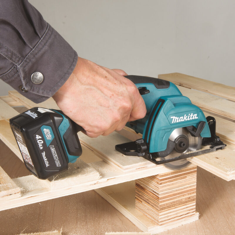 Дисковая пила Makita CXT HS301DWME