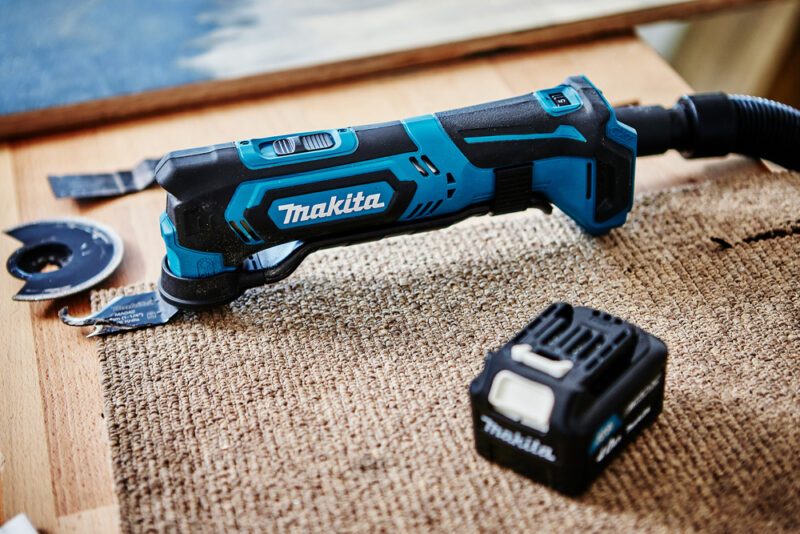 Мультитул Makita CXT TM30DZ