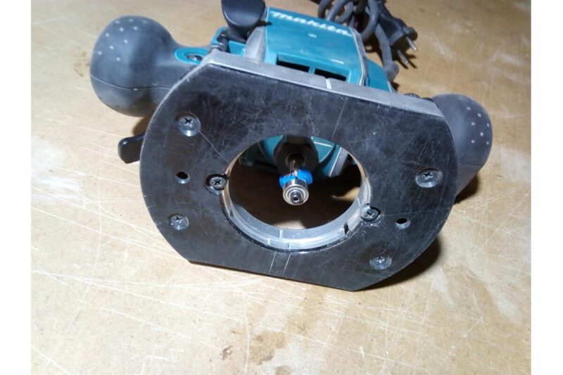 Фрезер Makita RP0900