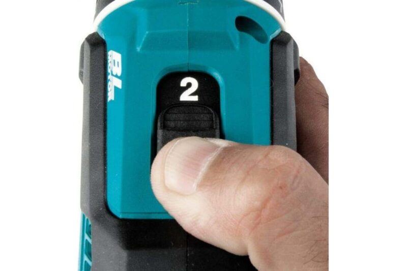 Аккумуляторная дрель-шуруповерт Makita DDF485RFE