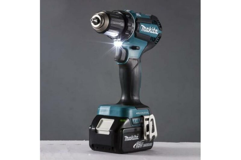 Аккумуляторная дрель-шуруповерт Makita DDF485RFE
