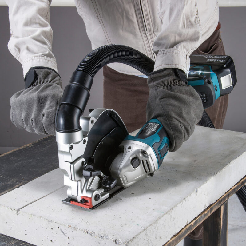 Аккумуляторная угловая шлифмашина Makita LXT DGA512ZU