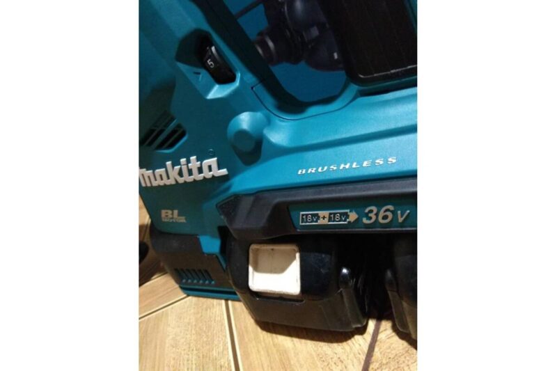 Аккумуляторный перфоратор Makita LXT DHR282ZJU
