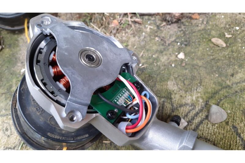 Аккумуляторный триммер Makita LXT DUR189Z