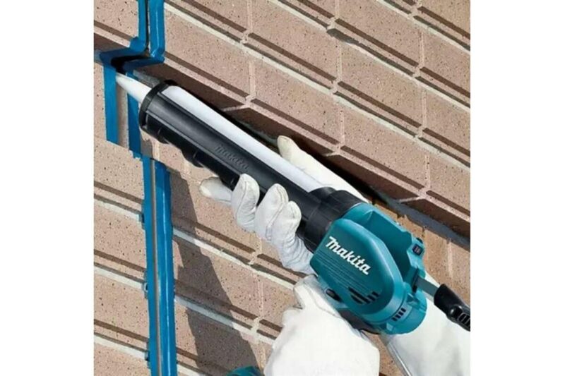 Пистолет для герметика Makita CG100DWAEA