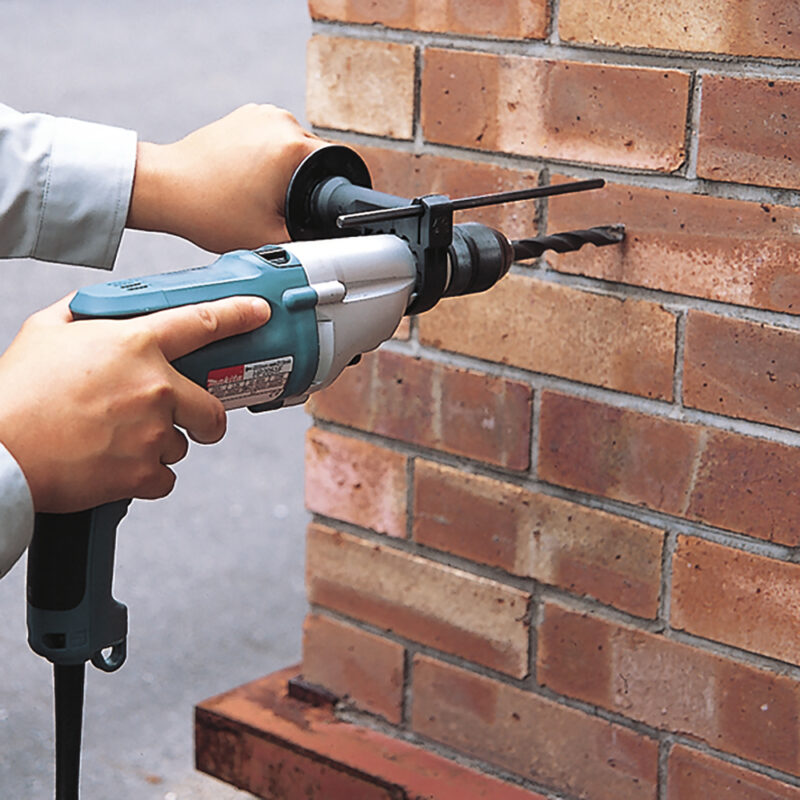 Двухскоростная ударная дрель Makita HP 2051