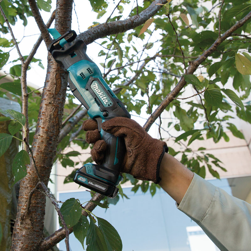 Сабельная пила Makita CXT JR103DZ